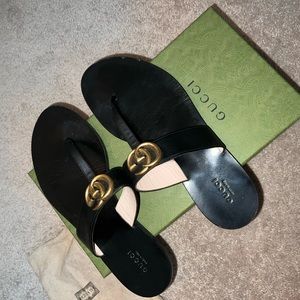 Authentic Gucci slides.. Worn 3 times, size 9.5